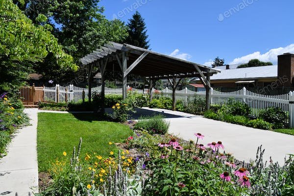 Comment bien choisir le carport bois idéal ?